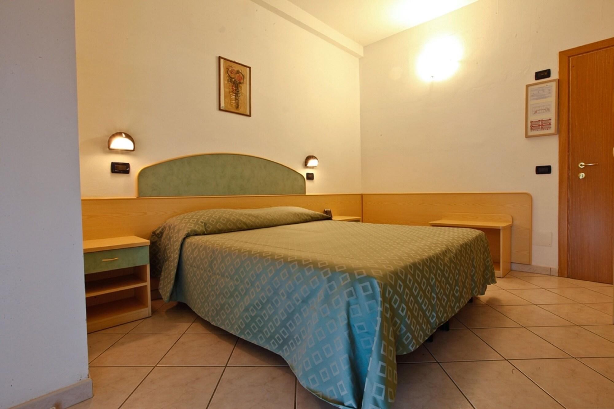 Grand Hotel Azzurra Club Lido Adriano Kültér fotó