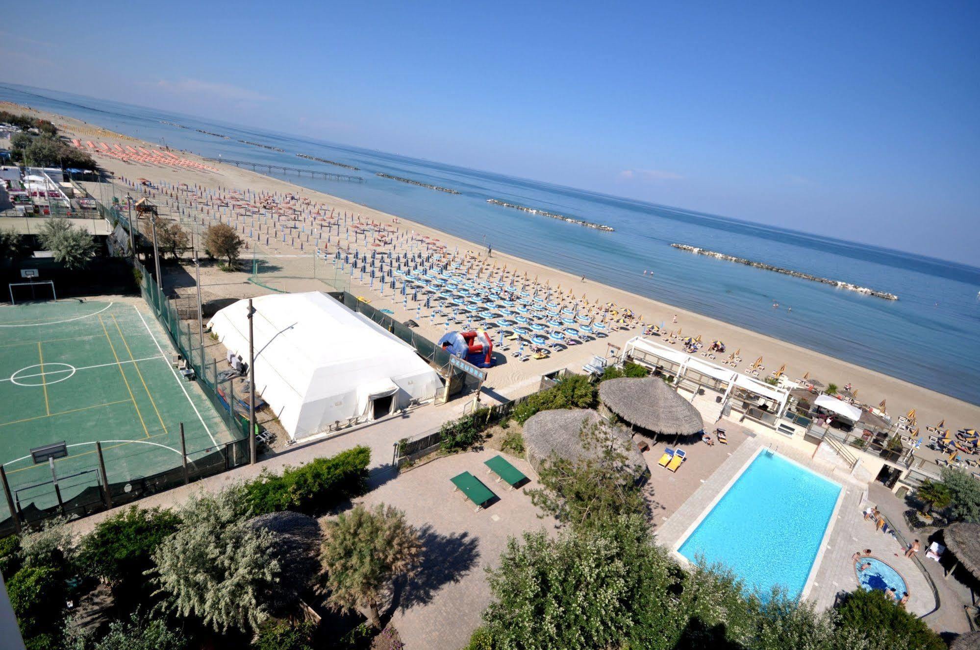 Grand Hotel Azzurra Club Lido Adriano Kültér fotó